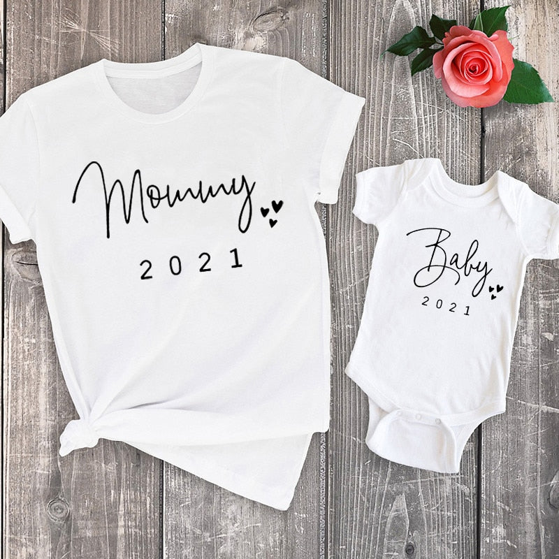 Baby Mommy Matching T-Shirt Romper. Item Type: T-Shirts/Bodysuit. Sleeve Length(cm): Short Pattern Type: Solid Department Name: Mother & Daughter Material: 95% milk silk