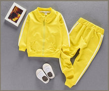 Load image into Gallery viewer, Baby Boy Sport Suit for Autumn and Spring from Laudri Shop